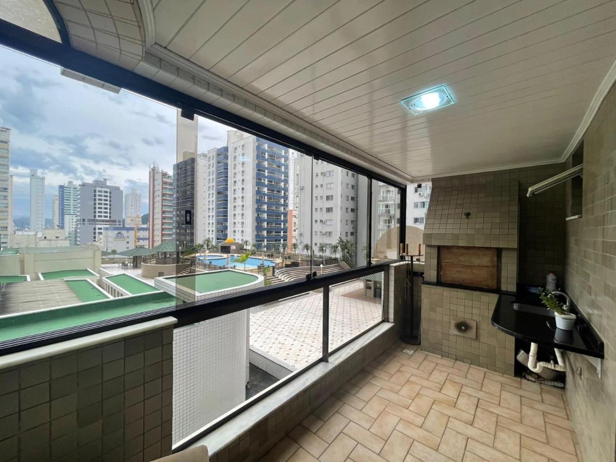 Apto A 30M Da Praia Sobre Shopping Atlantico Balneário Camboriú Eksteriør billede